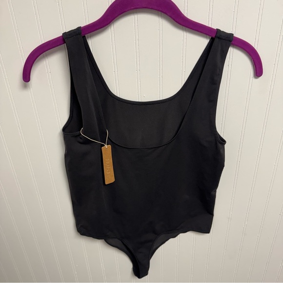 Skims Smooth Thong Bodysuit Eclipse Medium - Picture 4 of 8